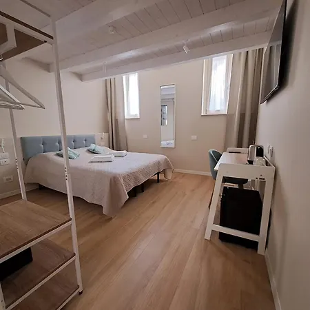 Gasthuis Photomusic Boutique Senigallia